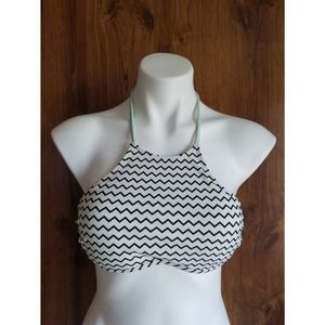 💥Ninety Five Chevron Swim Top